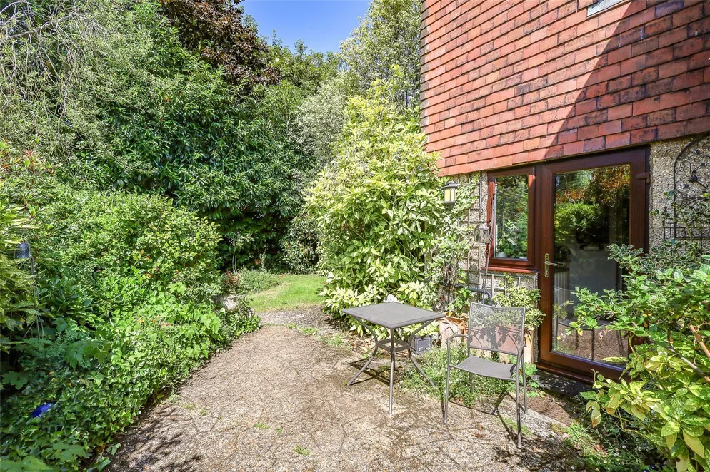 Property carousel item 30