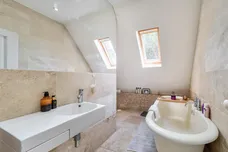 High Elms Lane, Watford, WD25 photo 8