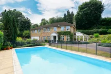 Star Hill Drive, Churt, Farnham, GU10 photo 1