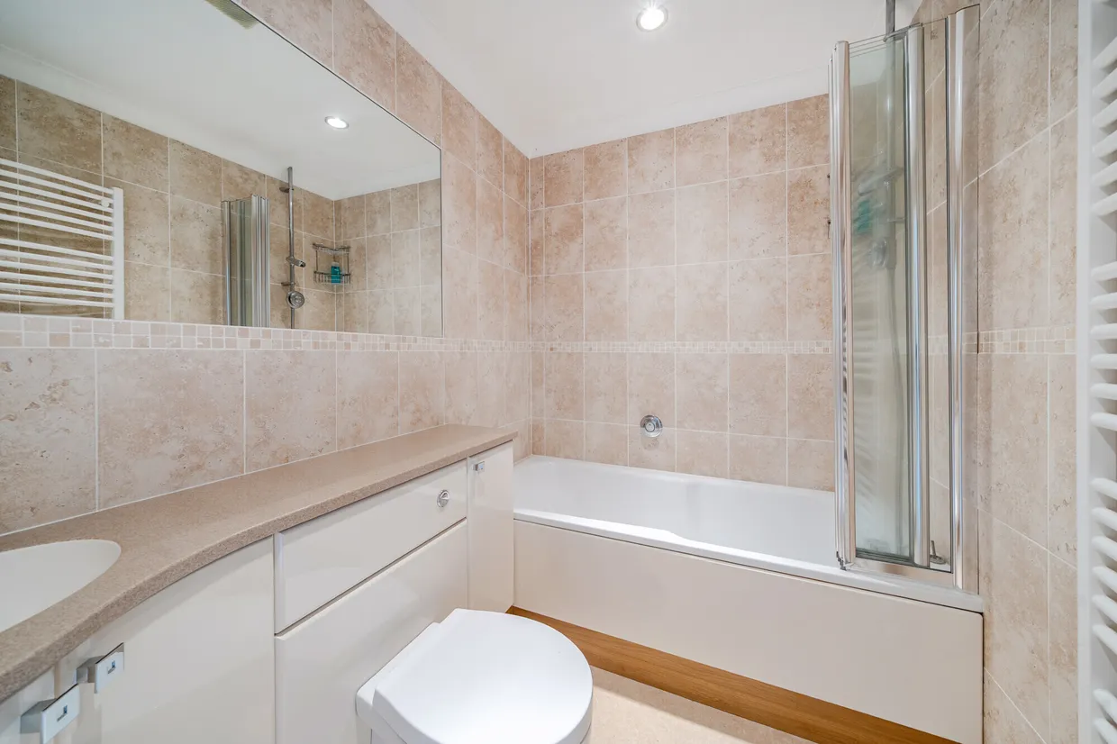 Star Hill Drive, Churt, Farnham, GU10 photo 12