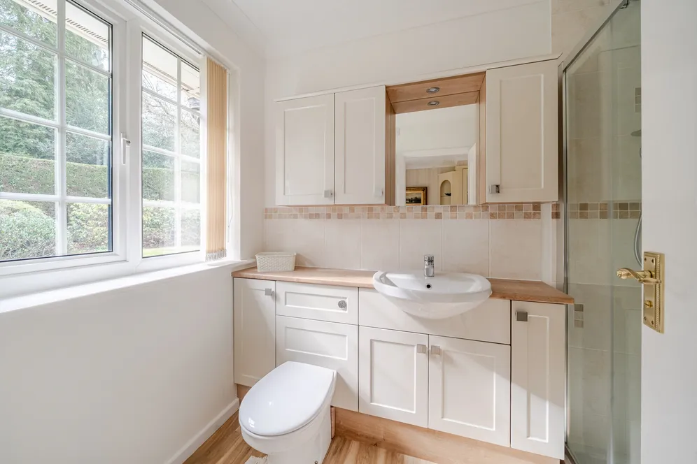Star Hill Drive, Churt, Farnham, GU10 photo 15