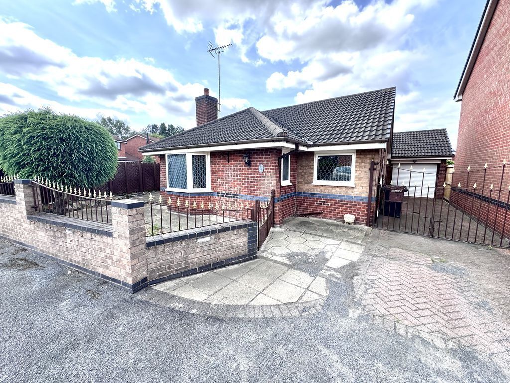 Launceston Drive, Nuneaton Image 1