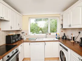 Cresta Close, Polegate thumb 3