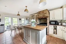 Sun Lane, Alresford, SO24 photo 2