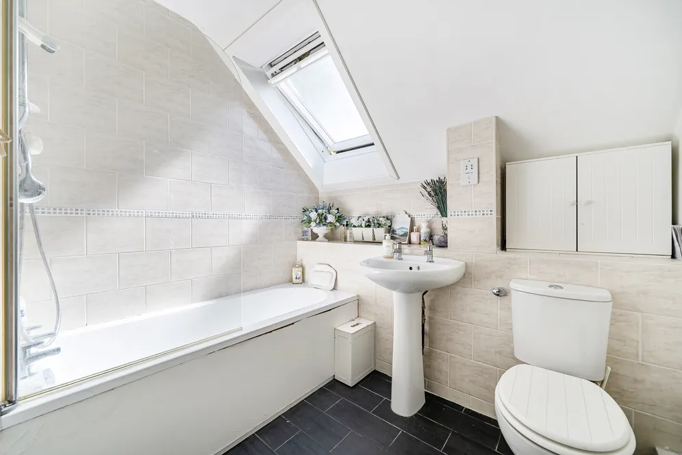 Sun Lane, Alresford, SO24 photo 12
