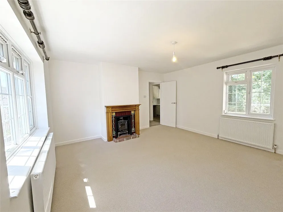 Property carousel item 3