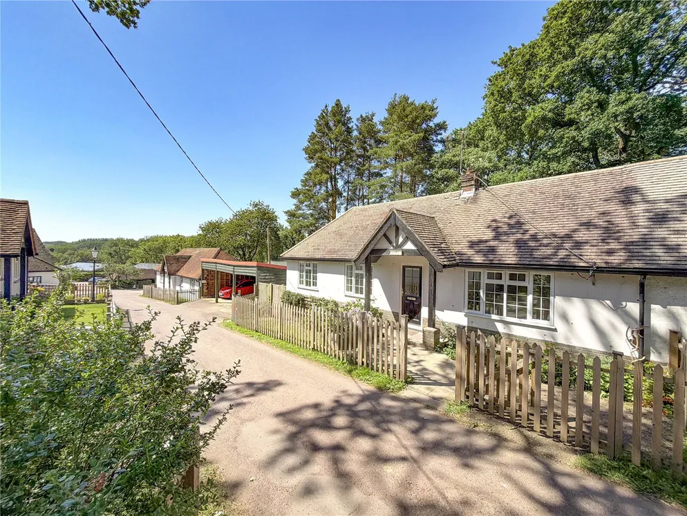 Property carousel item 11