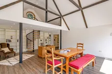 St. Anns Hill Road, Chertsey, KT16 photo 6