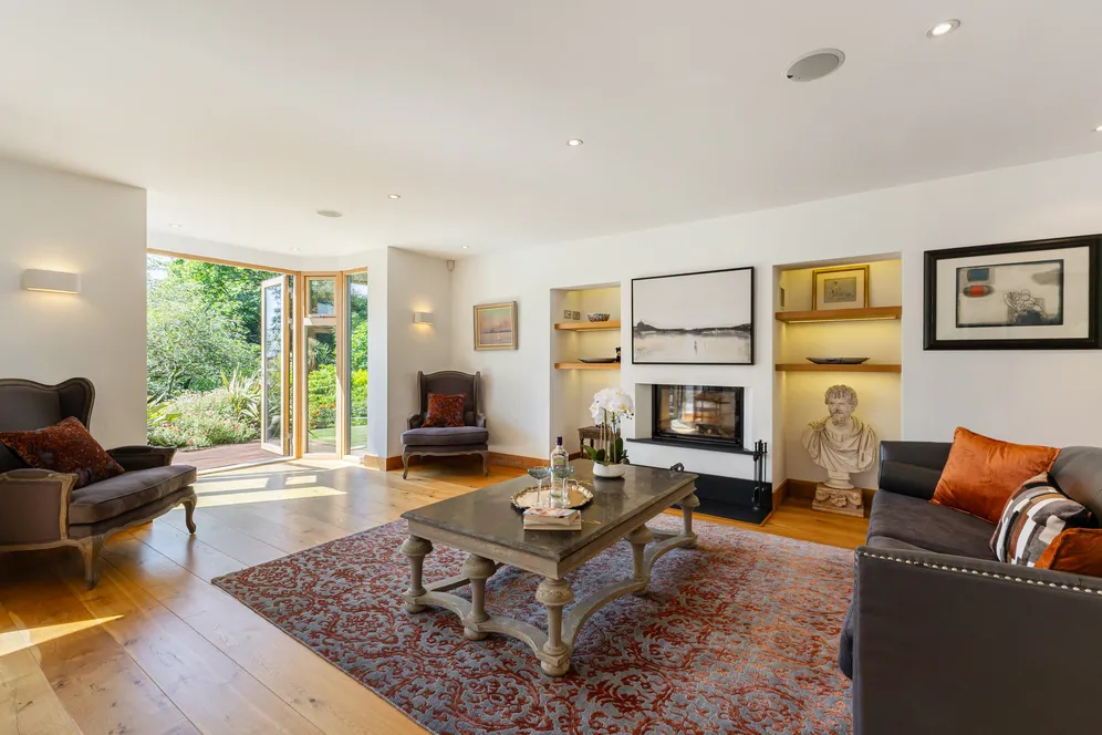 St. Anns Hill Road, Chertsey, KT16 photo 9