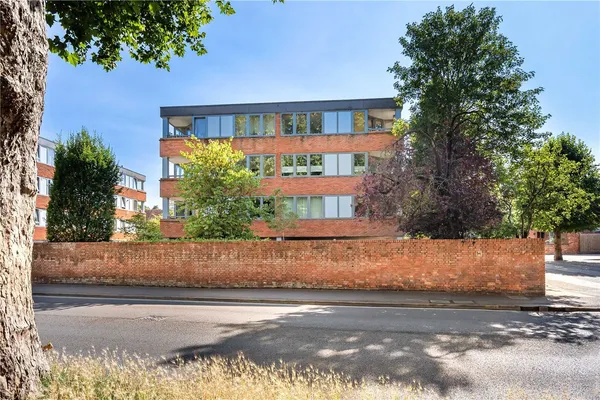 St. Marks Road, Henley-on-Thames, Oxfordshire, RG9