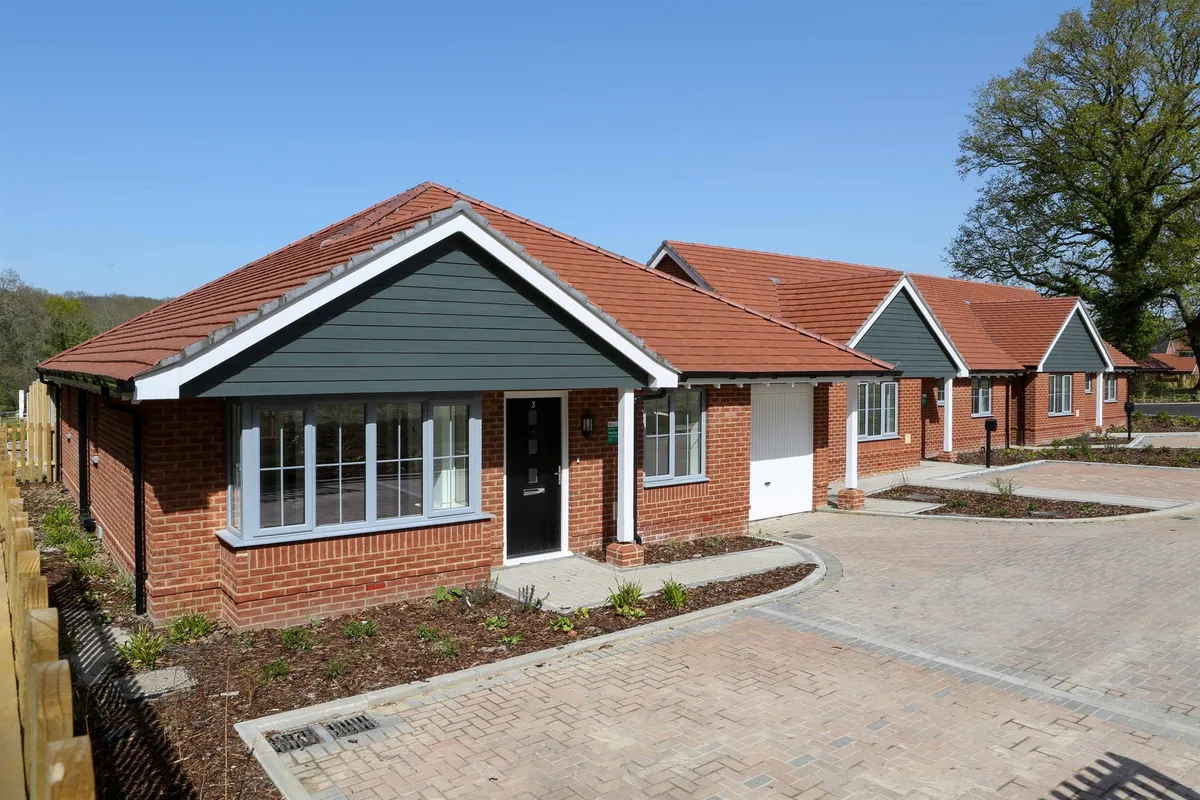 Edmondsham Road, Verwood