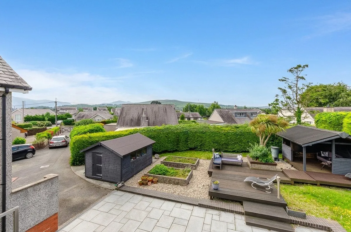 Llanrug, Caernarfon, Gwynedd, LL55