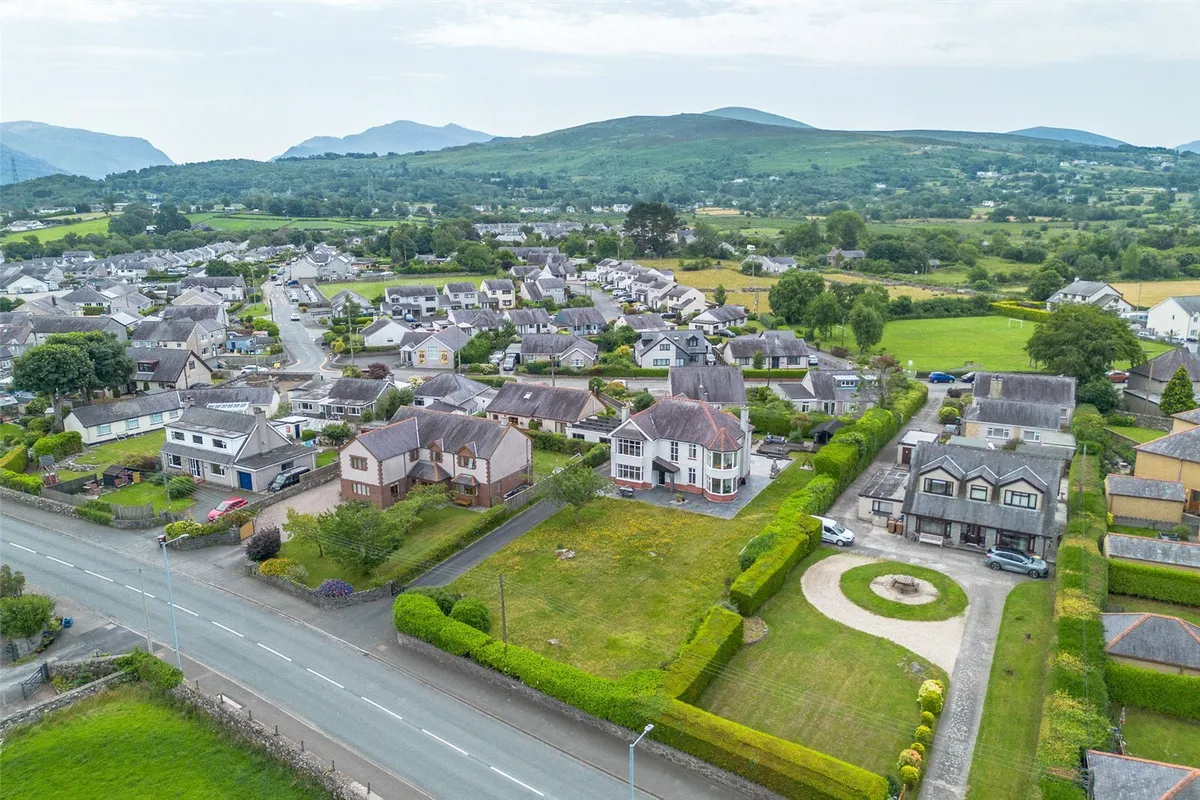 Llanrug, Caernarfon, Gwynedd, LL55
