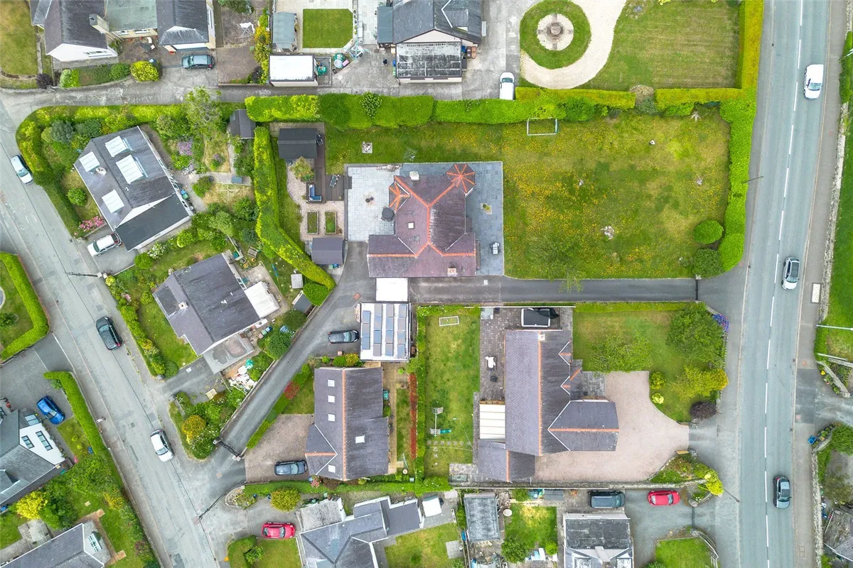 Llanrug, Caernarfon, Gwynedd, LL55