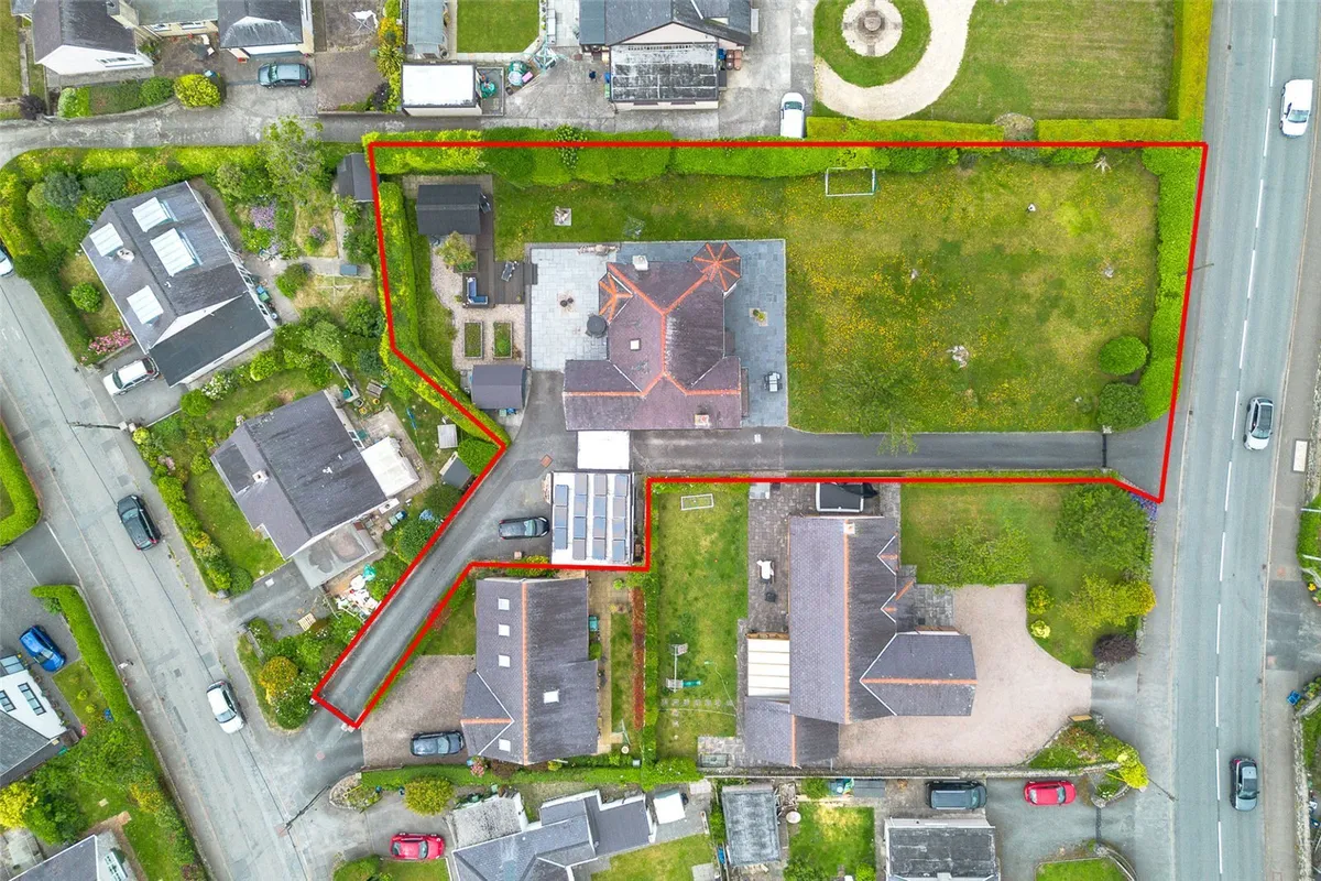 Llanrug, Caernarfon, Gwynedd, LL55