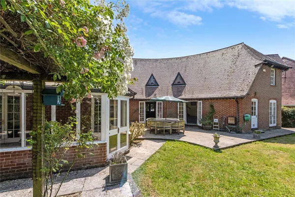 Salisbury Street, Shaftesbury, SP7 photo 9