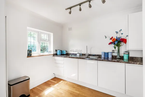 Pikes Lane, Crowhurst, RH7 photo 18