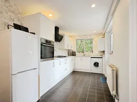 Jay Park Crescent, Kidderminster thumb 2