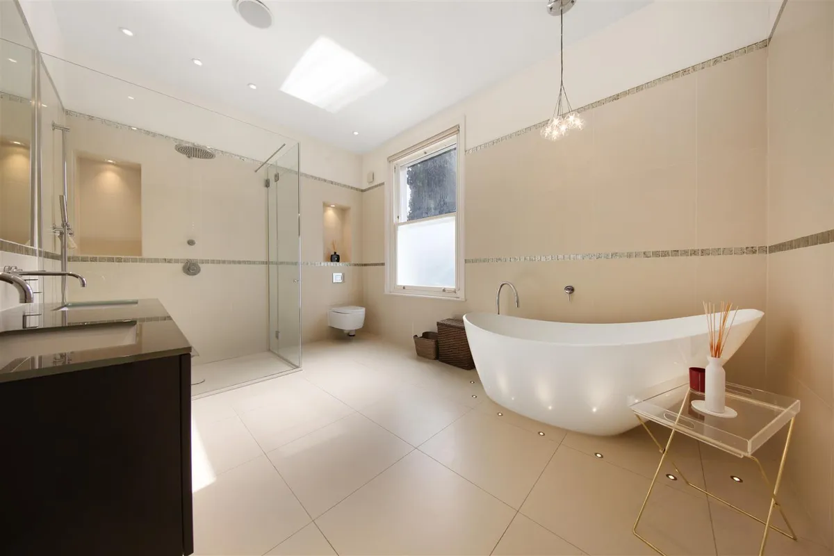 Walm Lane, London, NW2