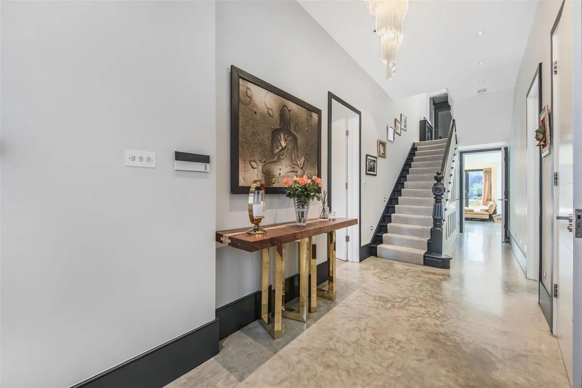 Walm Lane, London, NW2