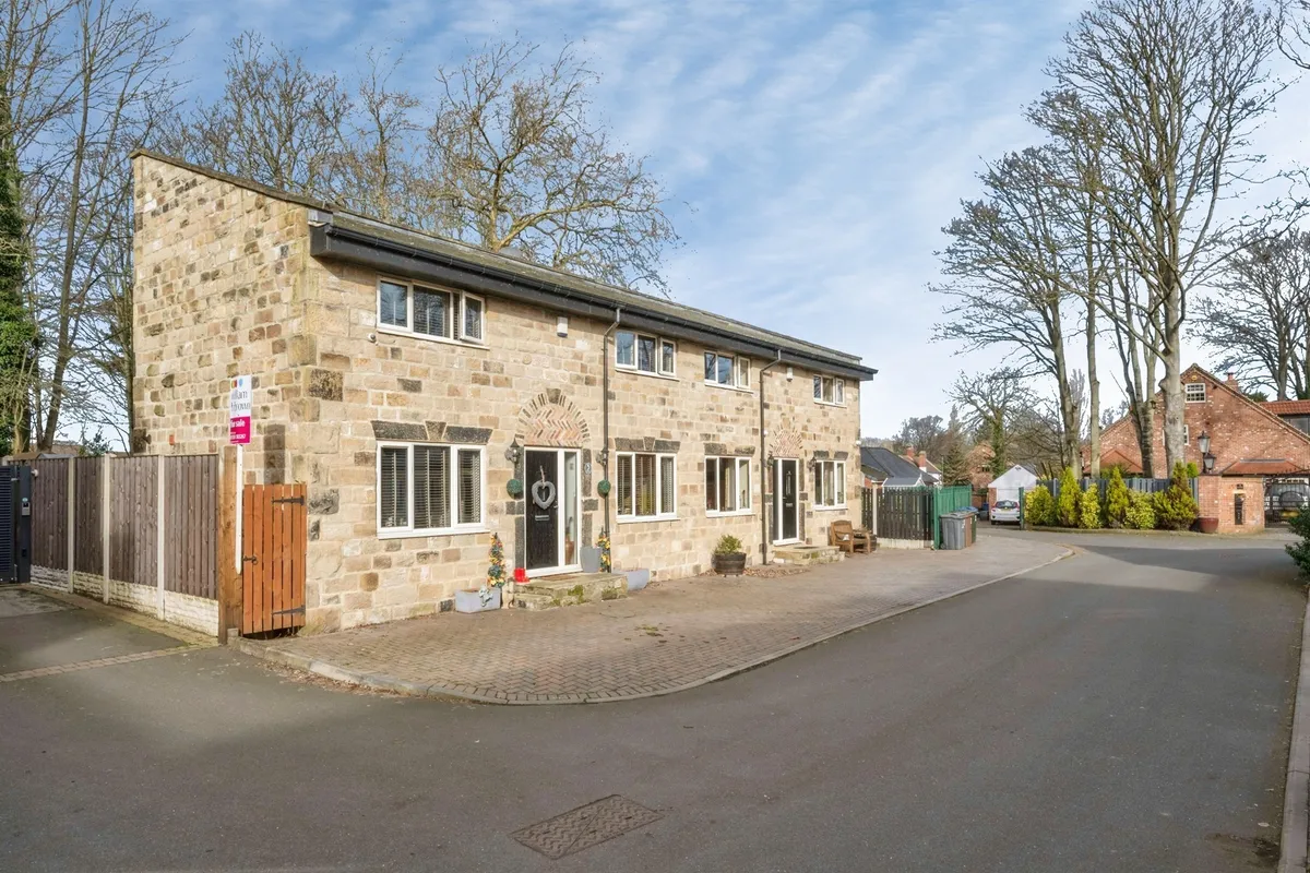 Thurnscoe Hall Mews, Thurnscoe