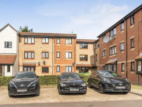 Magpie Close, Enfieldphoto