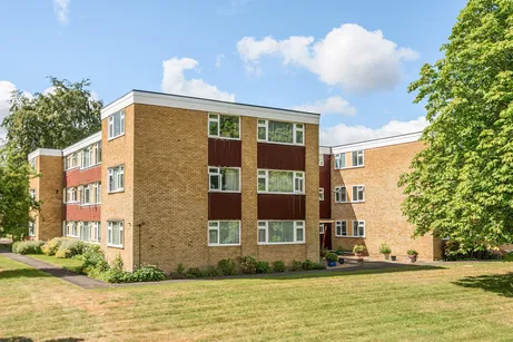 Avenue Road, Epsom, KT18