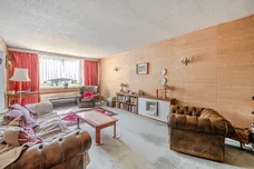 Avenue Road, Epsom, KT18 photo 2