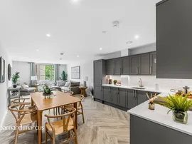 Meadow House, Fallsbrook Road, London photo