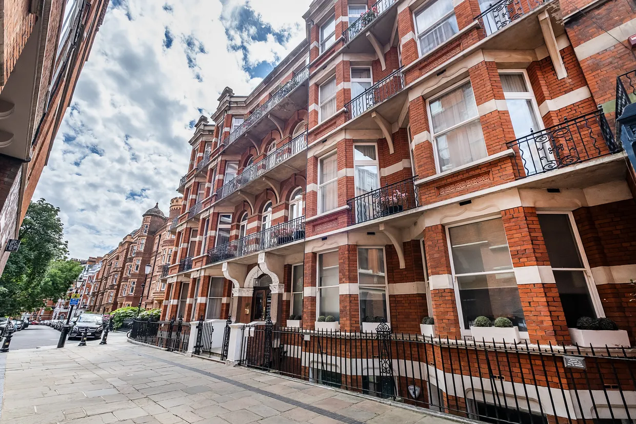 Kensington Court, LONDON, W8 photo 9