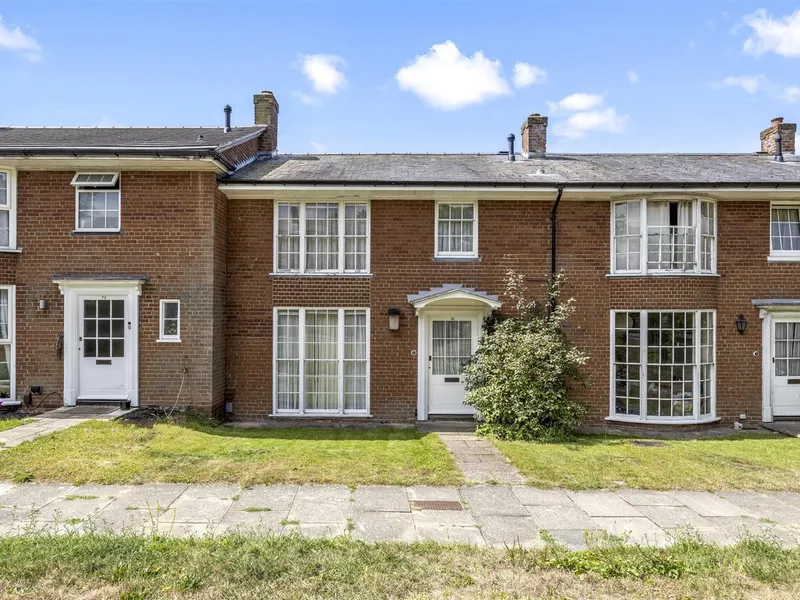 Property thumbnail 1 out of 3