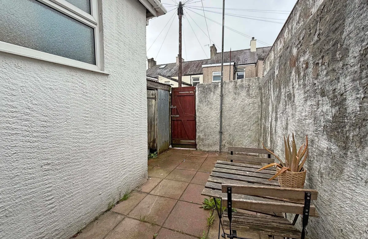 Eleanor Street, Caernarfon, Gwynedd, LL55