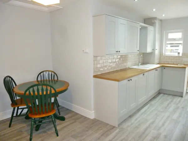 Neston Road, Willaston