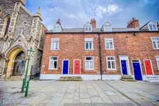Bailgate, LINCOLN