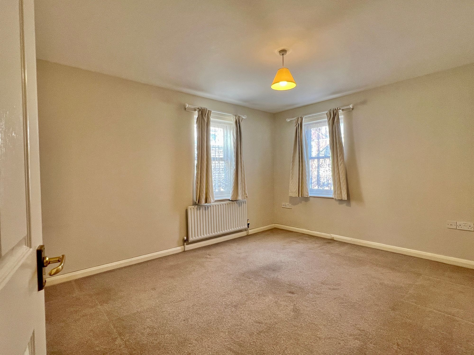 Florence Road, Taunton - NO onward chain! Image 7