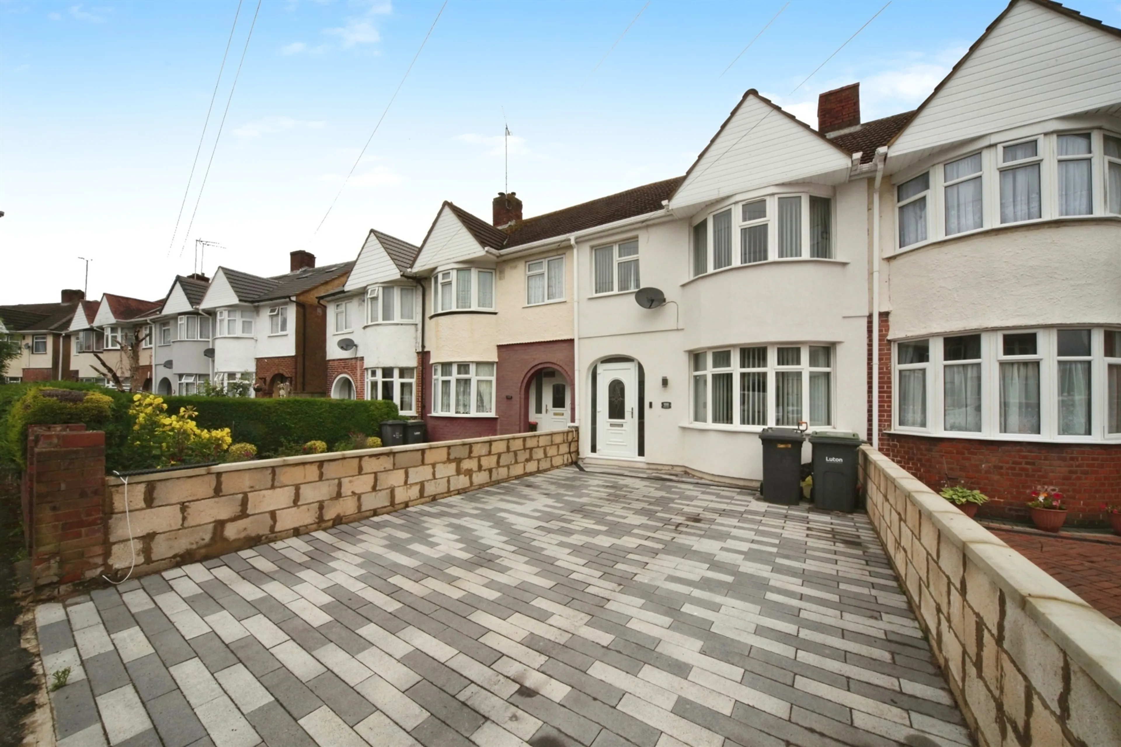 Property photo 0