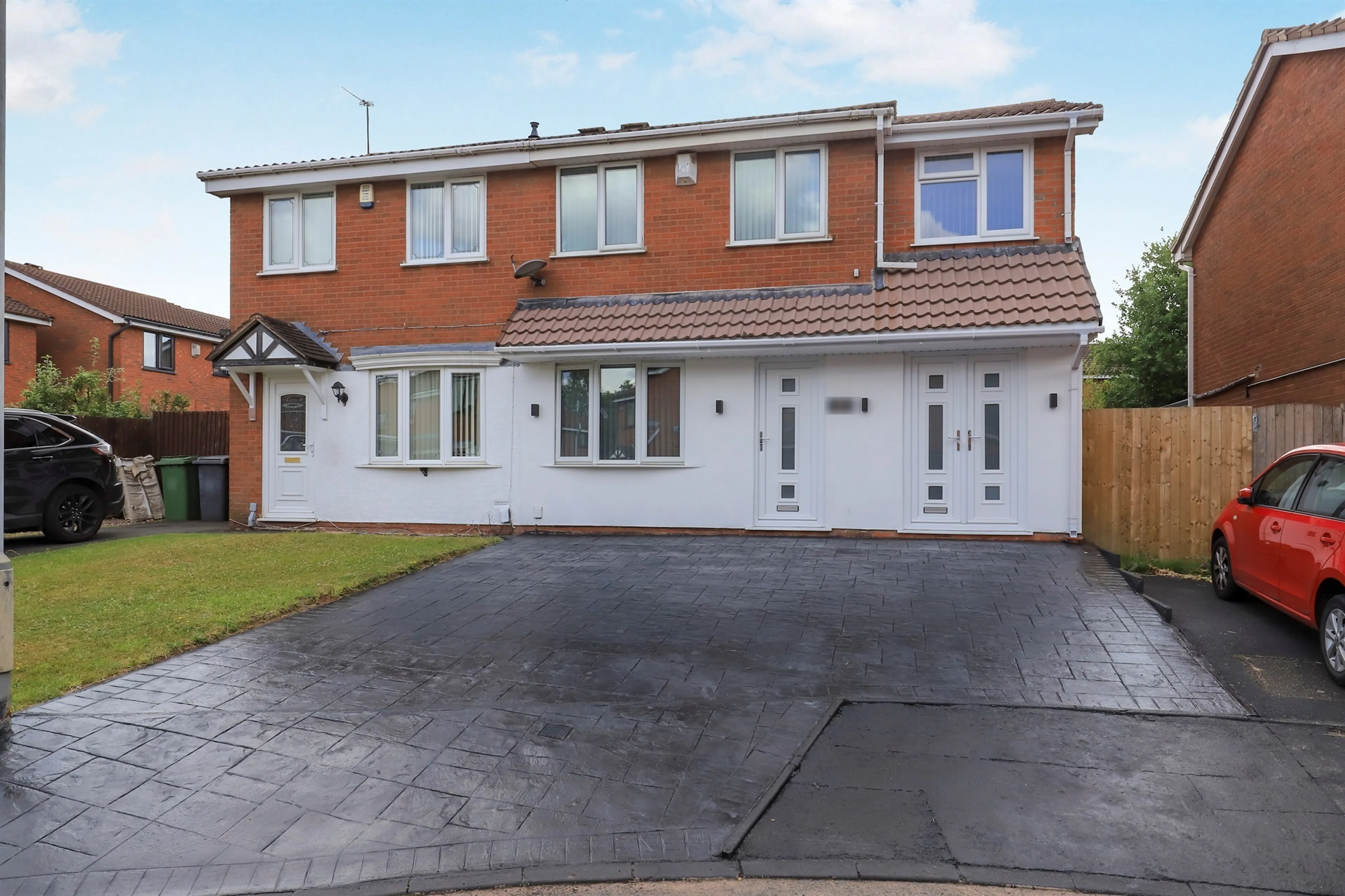 Property photo 0