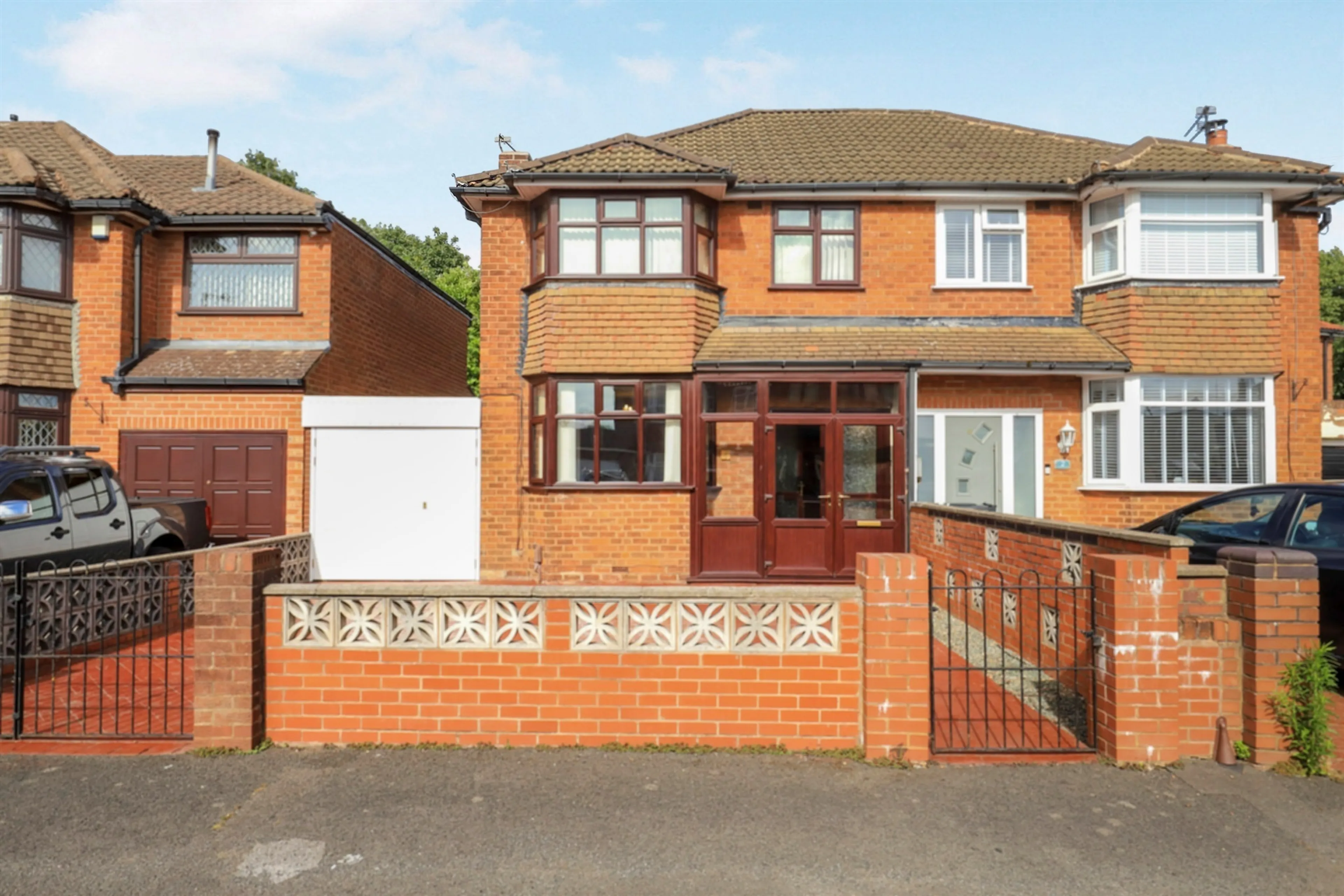 Property photo 0