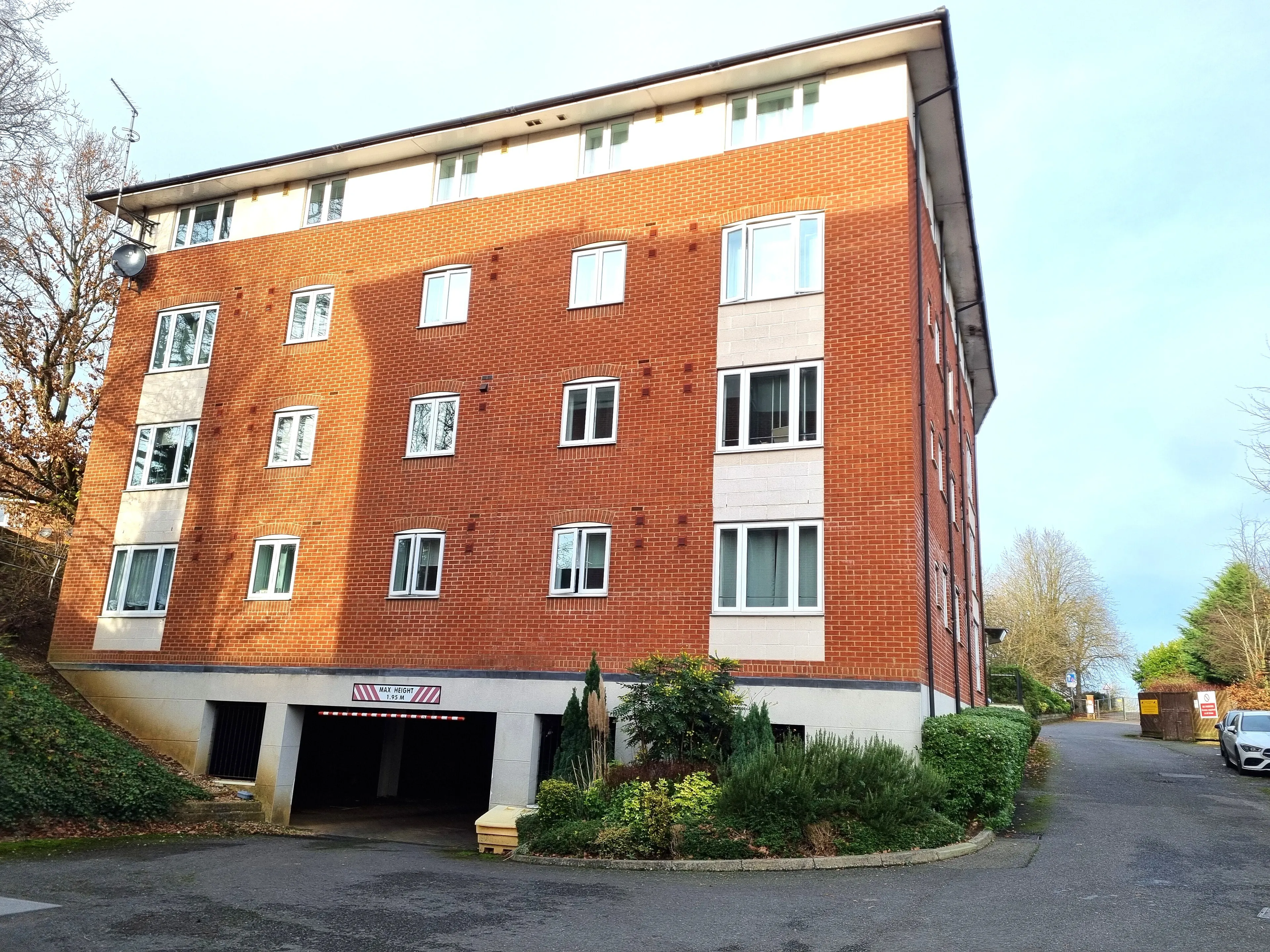 Property photo 0
