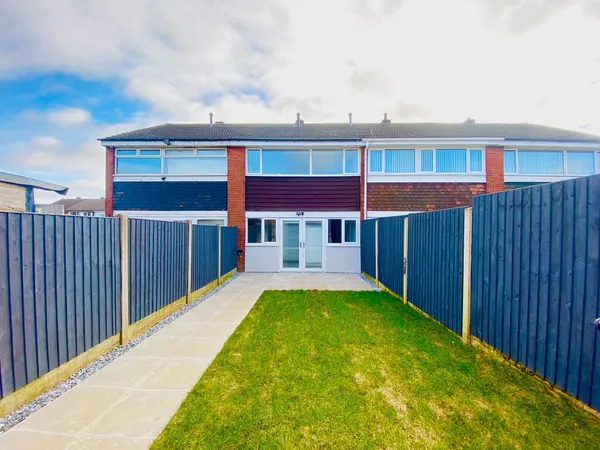 Thistledown Avenue, Burntwood