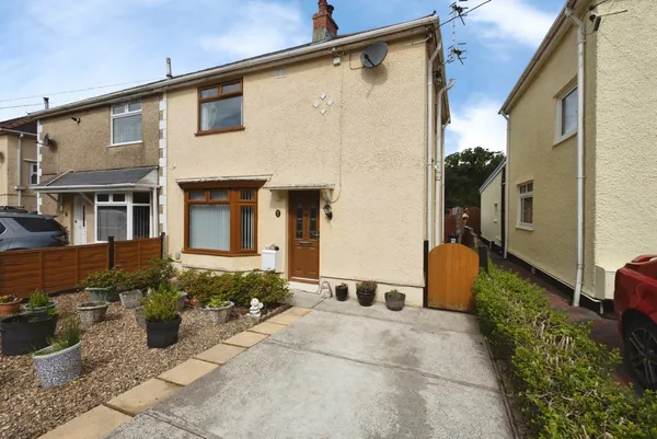 Pen Y Bont Terrace, Crynant, Neath, N...