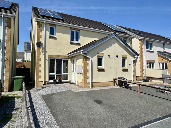 Cae Gwyrdd, St Clears
