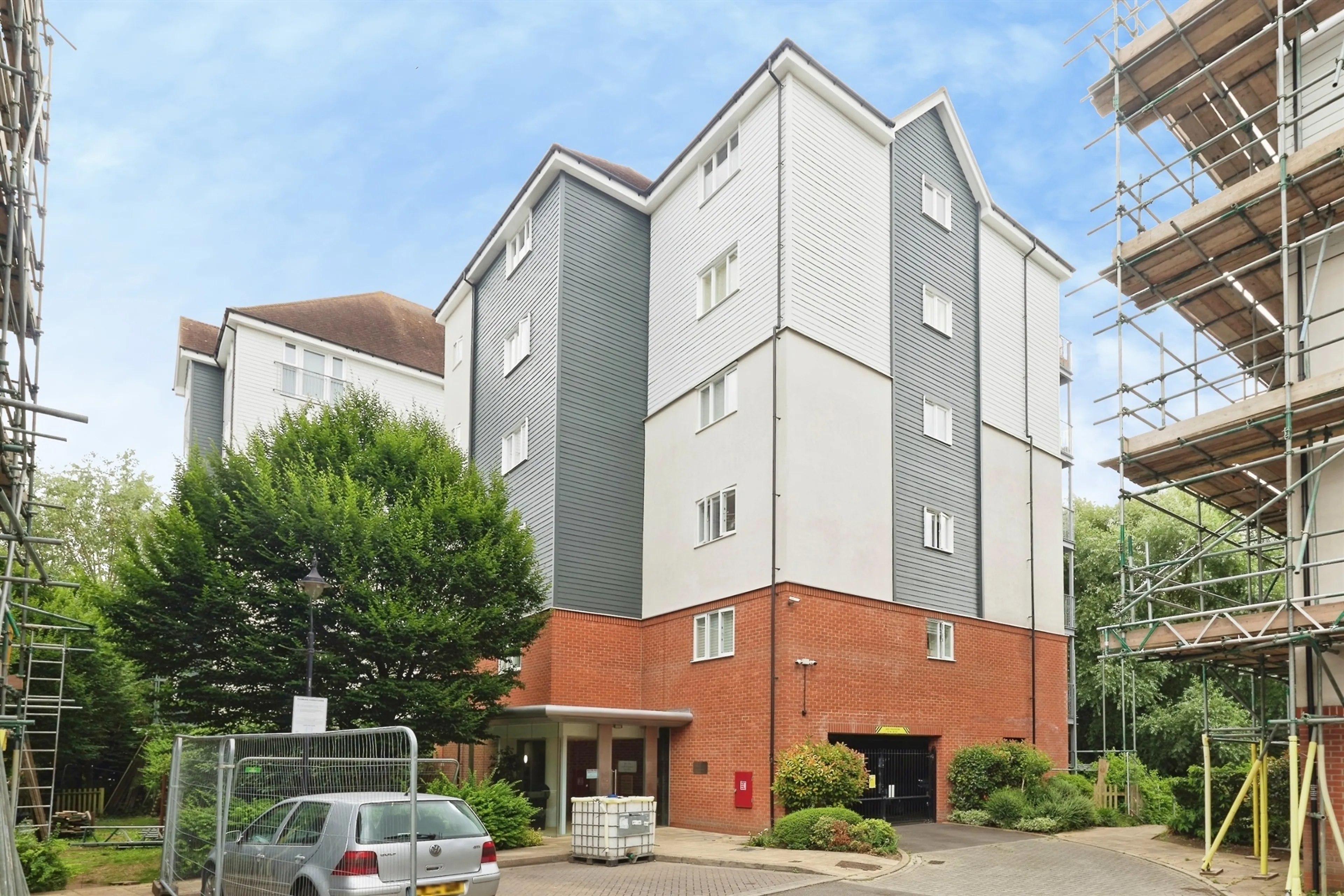 Property photo 0