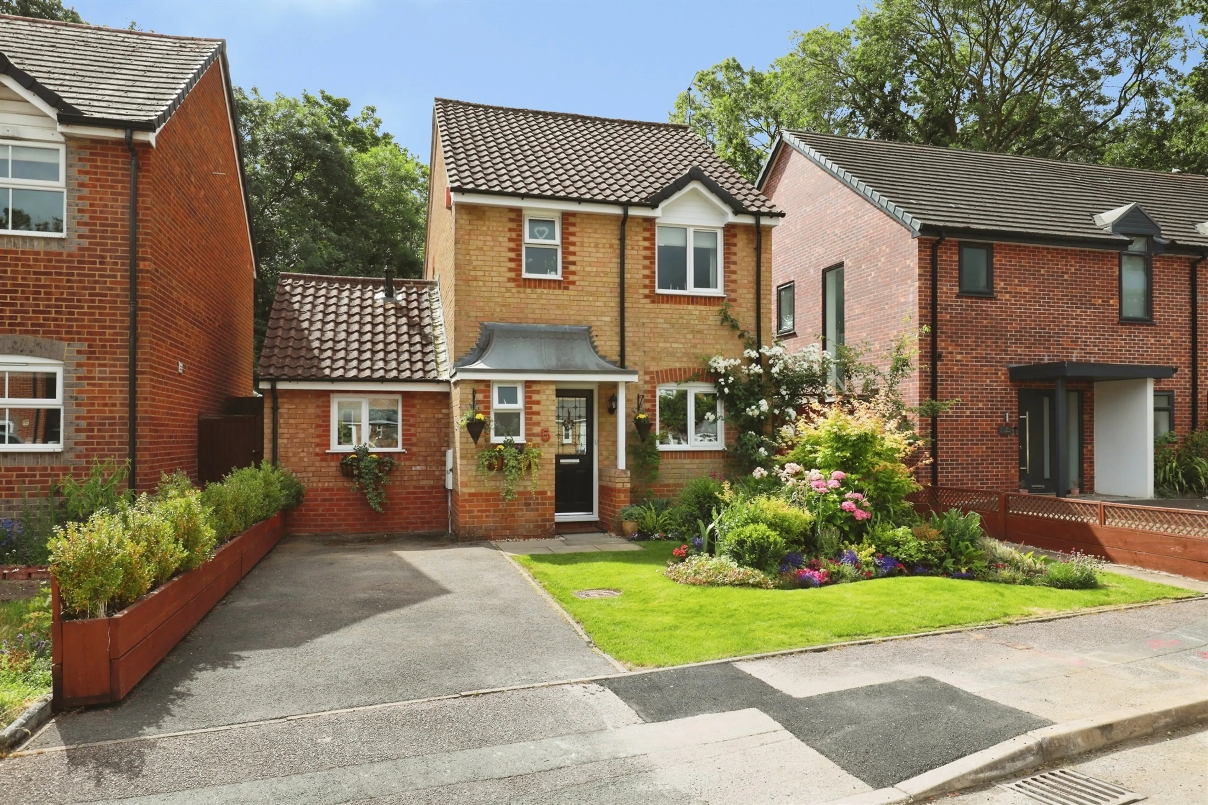 Property photo 0
