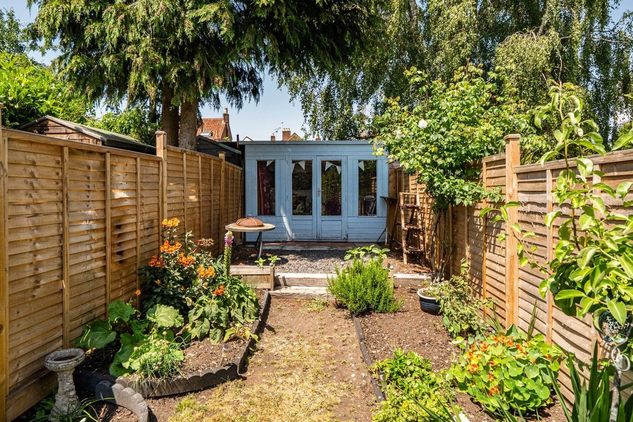https://mr0.homeflow-assets.co.uk/files/photo/image/47758/2980/_x_/57939530.jpg