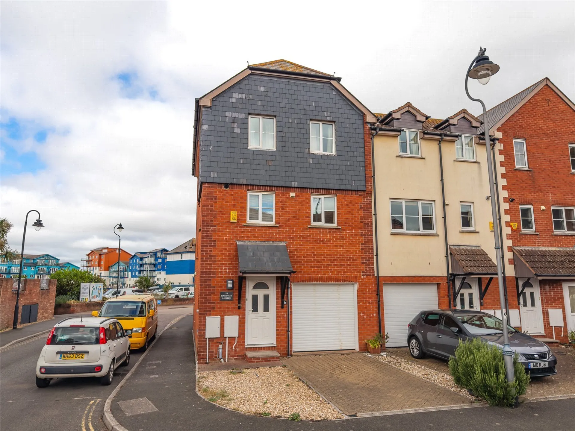 Property photo top 0
