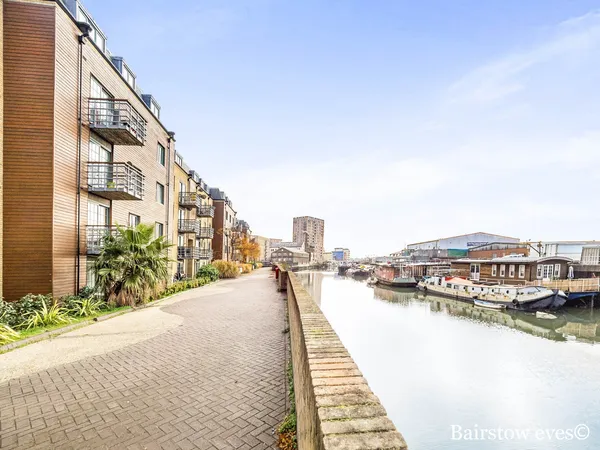 Hewetts Quay, Barking, IG11