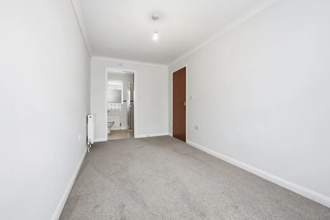 https://mr0.homeflow-assets.co.uk/files/photo/image/47759/3223/_x_/23218_cbea_1316590991_IMG_22.jpg