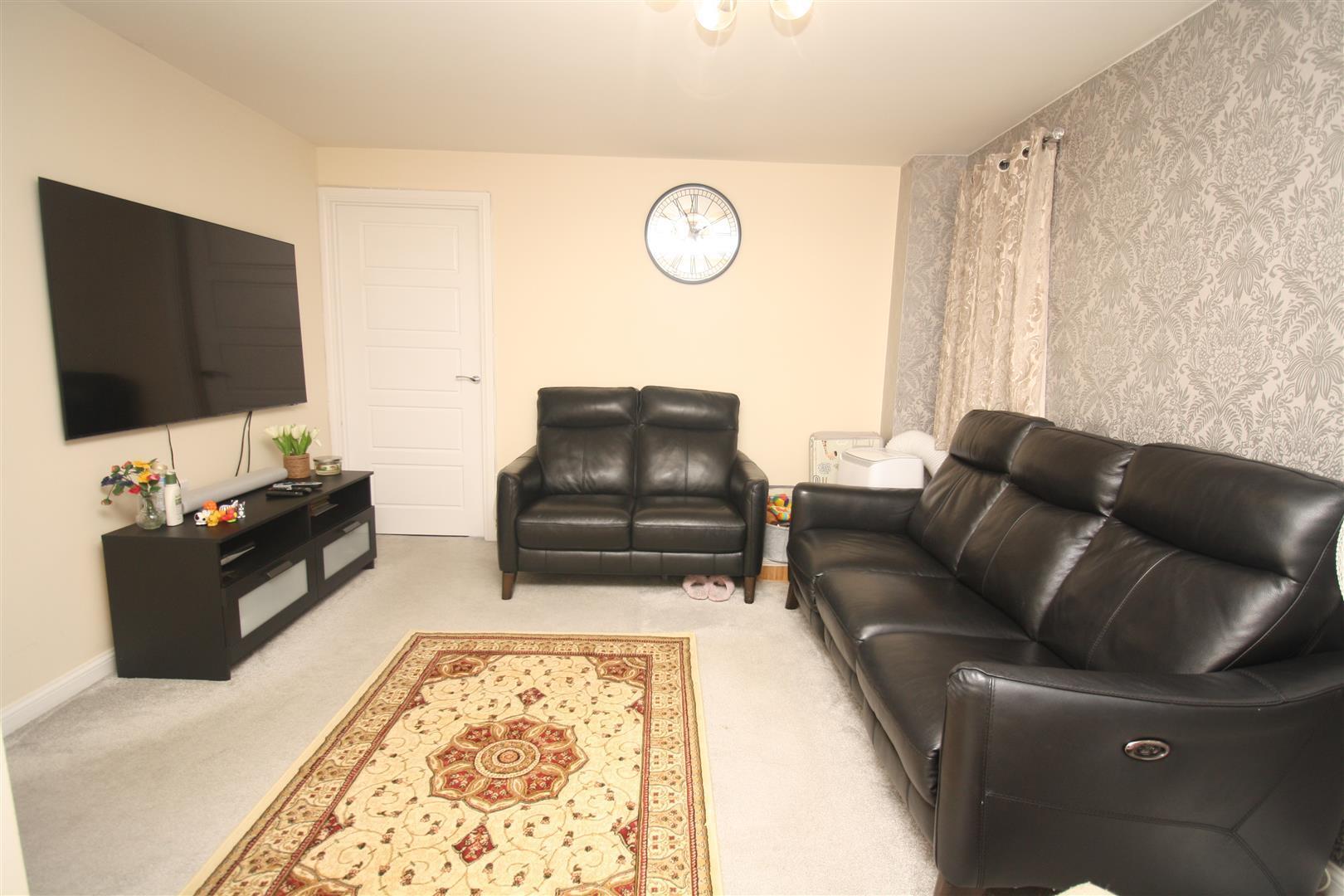 Sheppard Grove, Eagle Farm South, Milton Keynes Image 6