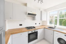 Barons Mead, SOUTHAMPTON